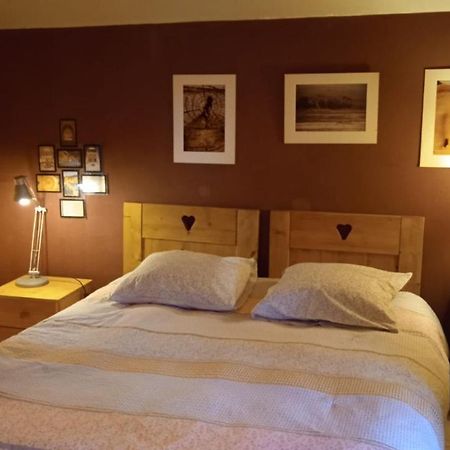 Bed and Breakfast Le Mas Franc Enveitg Exteriér fotografie